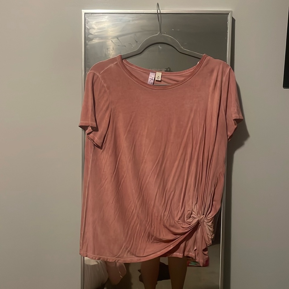 Alya women’s pink shirt medium